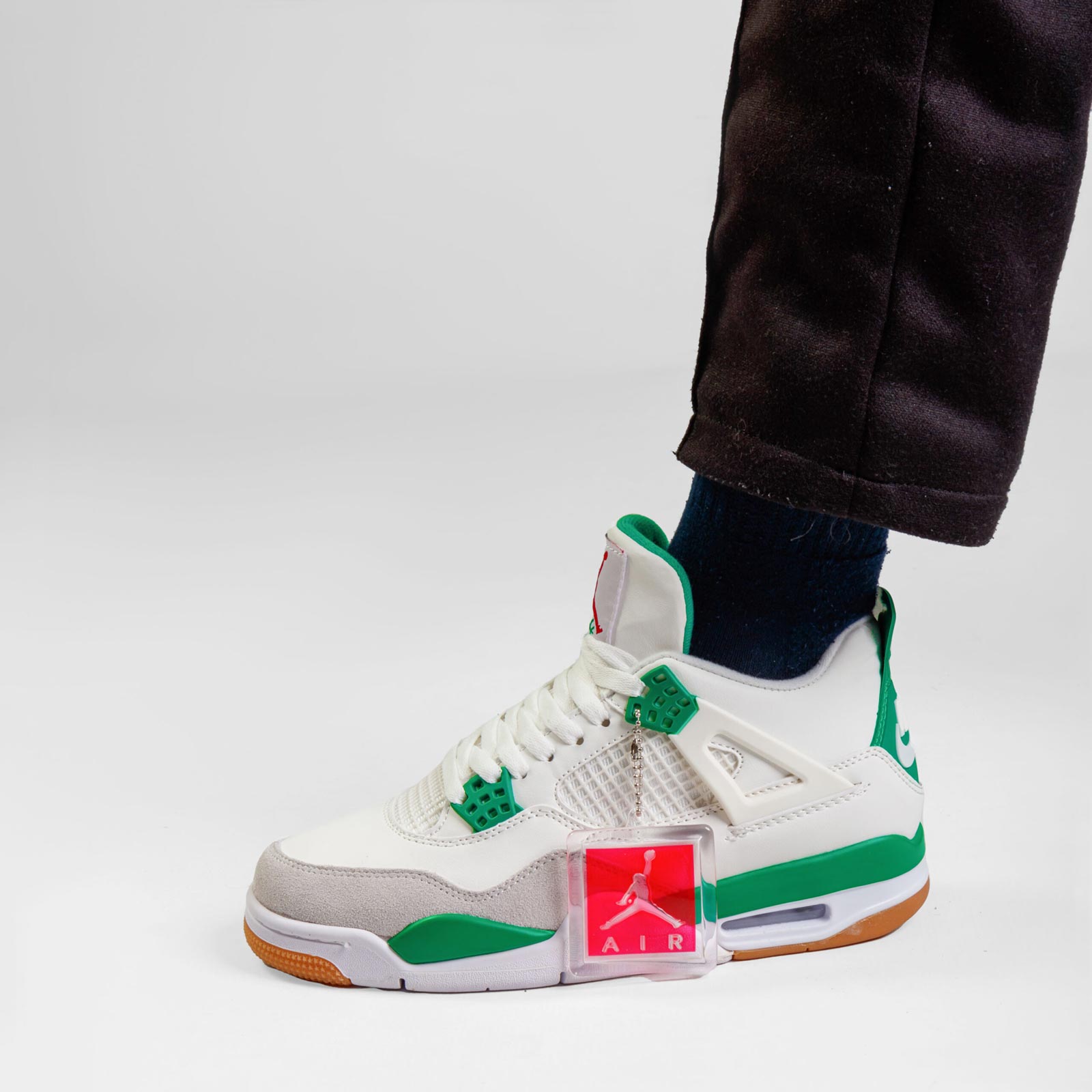 Air Jordan 4 "Pine Green" Sneaker - Image 4